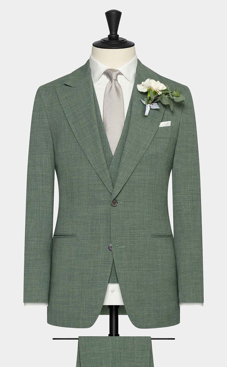 Een driedelig muntgroen trouwkostuum gemaakt uit een linnenblend van wol, linnen en zijde.