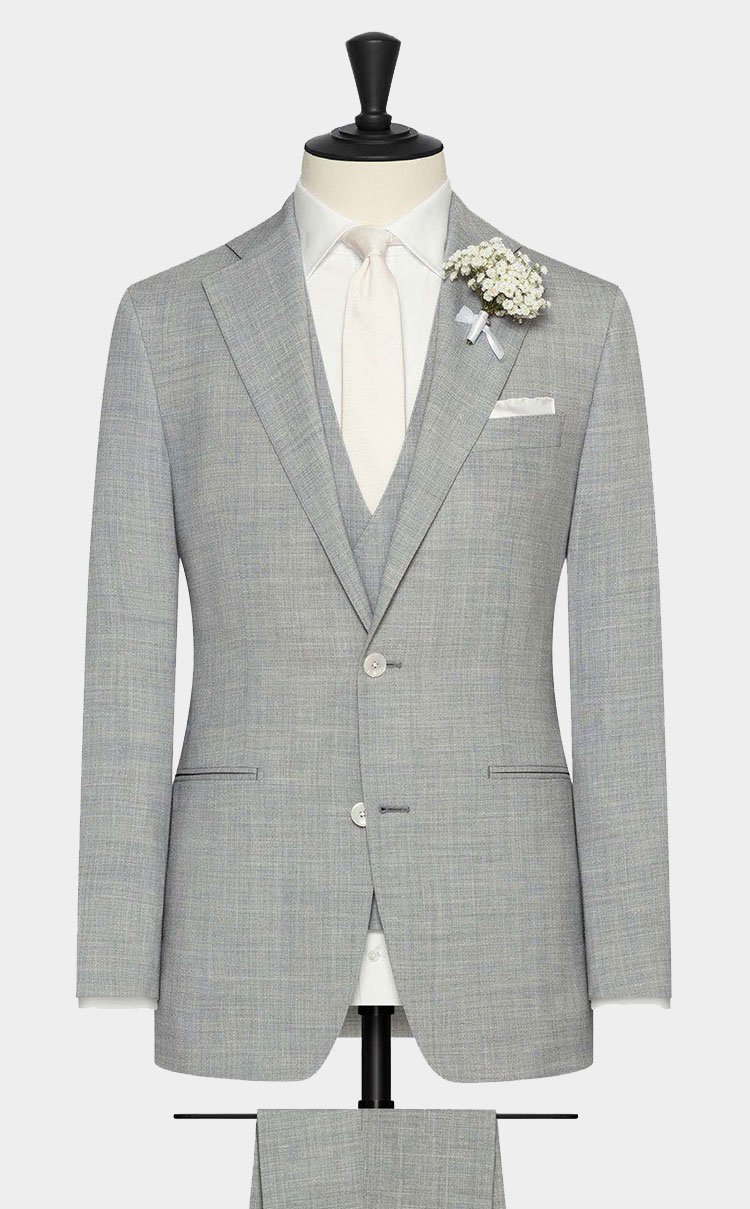 Een driedelig grijs trouwkostuum gemaakt uit een linnenblend van wol, linnen en zijde.