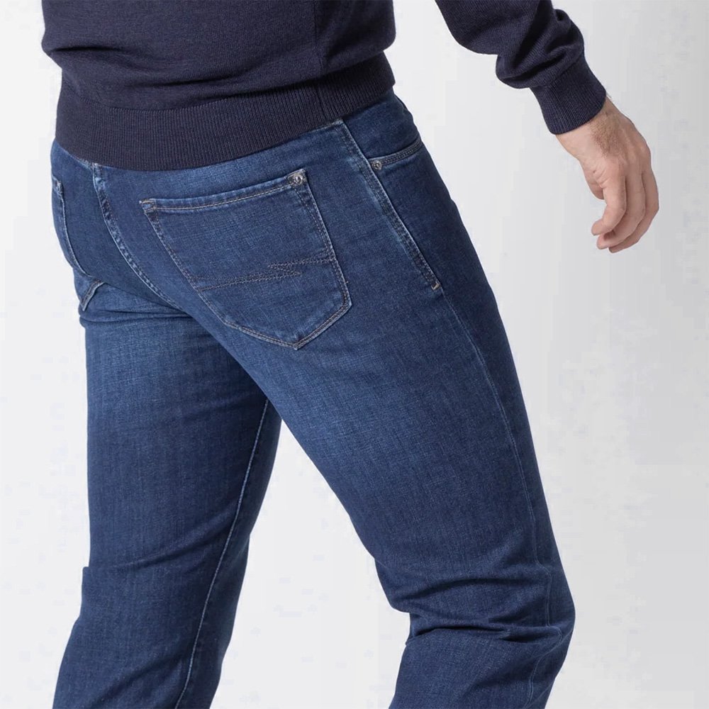 Jeans Van Zilton In Het Blauw In Model Donkerblauwe Jeans Met Regular Fit En Een Tijdloze, Moderne Uitstraling.