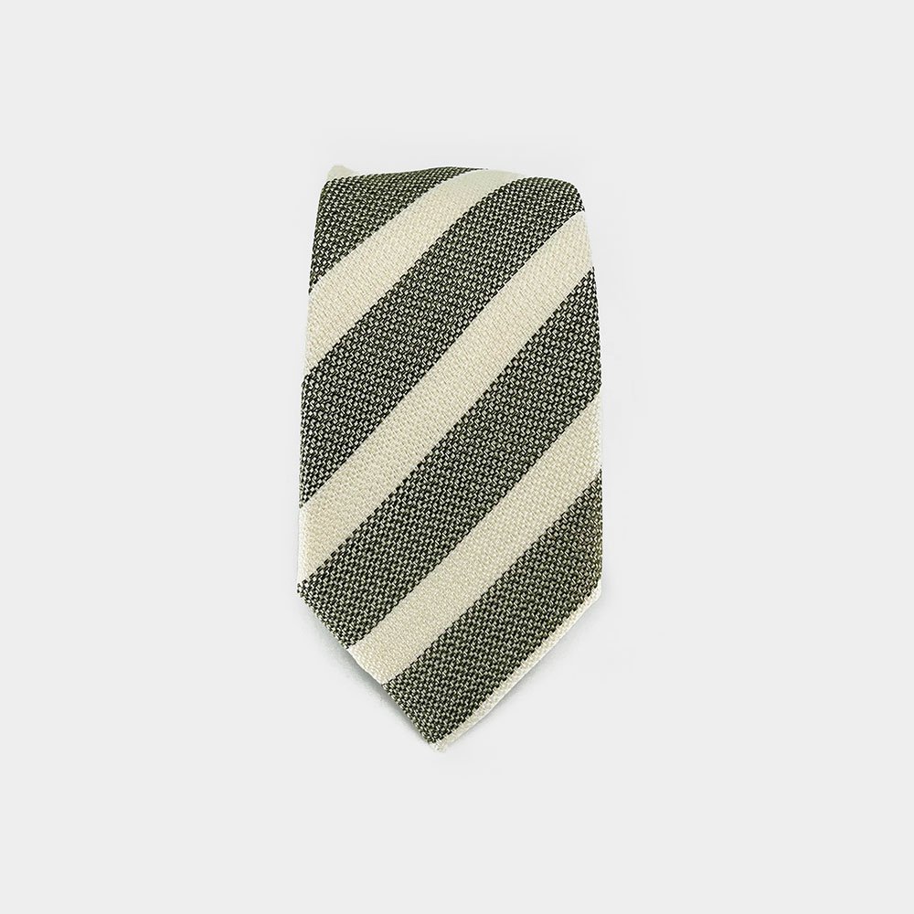 Dassen Van Gierremilano In Het Groen In Model 