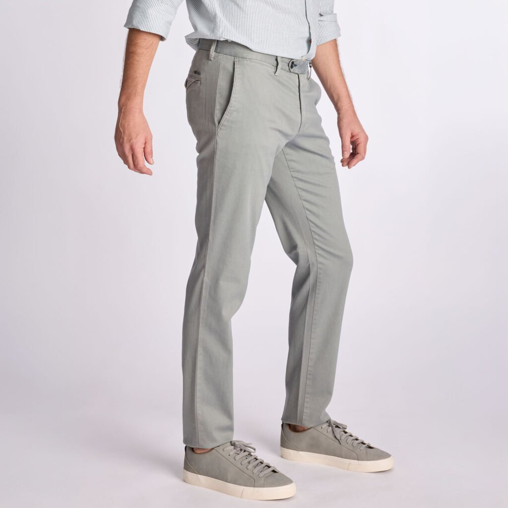 Chino Van Zilton In Het Groen In Model Magnus Regular Fit