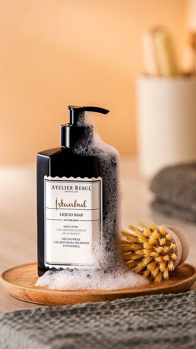 Handzeep Van Atelier Rebul  In Het  In Model 